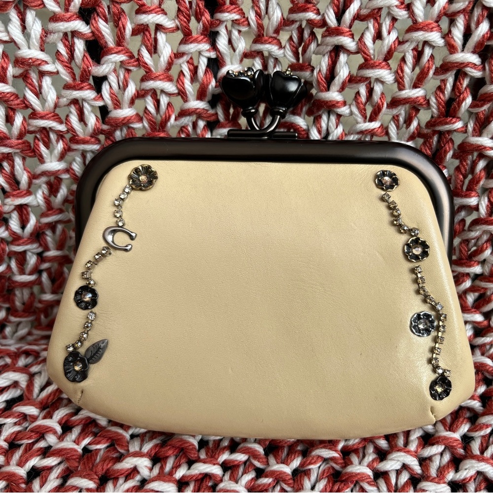 Coach Kisslock Tea Rose *pls read description*